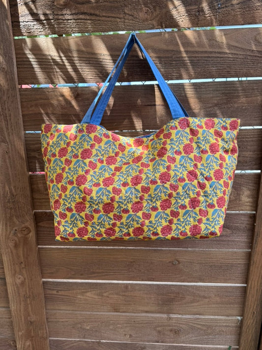 Soft Bloom Tote